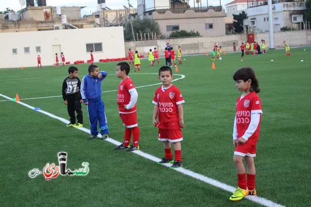 فيديو: قفزوا كالغزلان والفرحة والدموع تغمران شاكرين الرحمن وابو العبد بالحسبان في افتتاح ملعبهم الخضراوان   